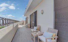Portola Penthouse